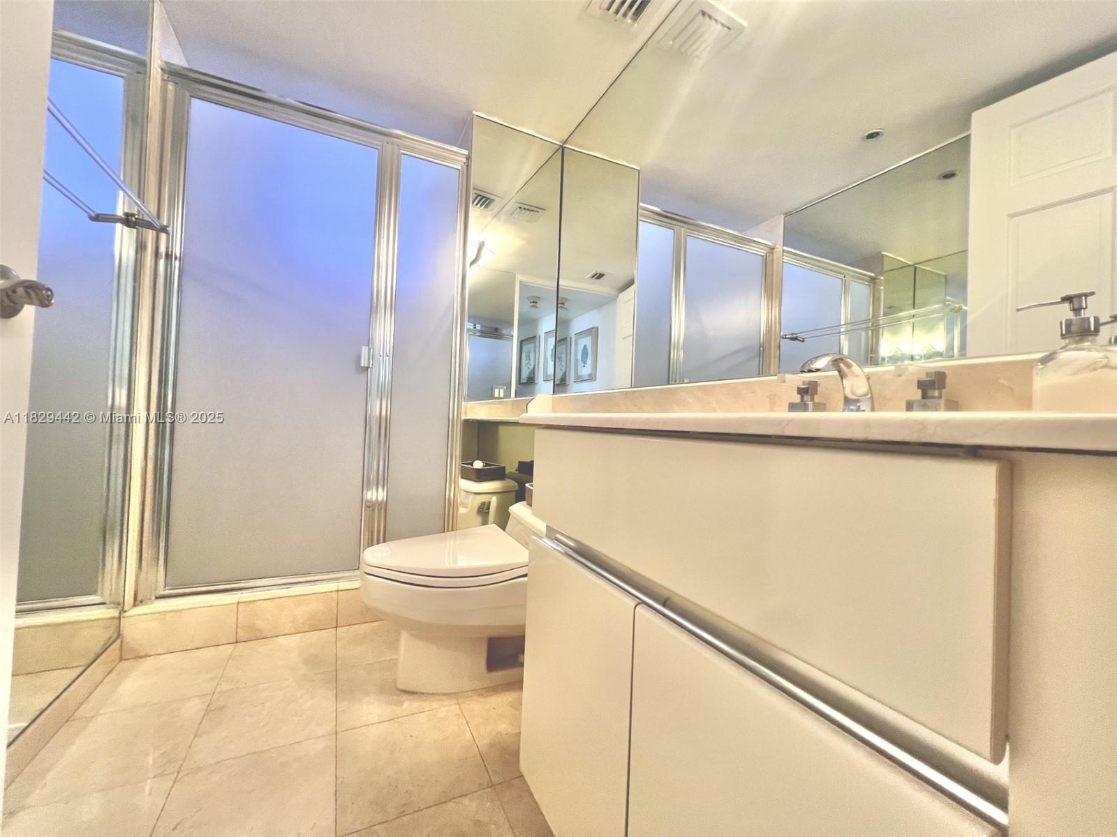 5757 Collins Ave # 803