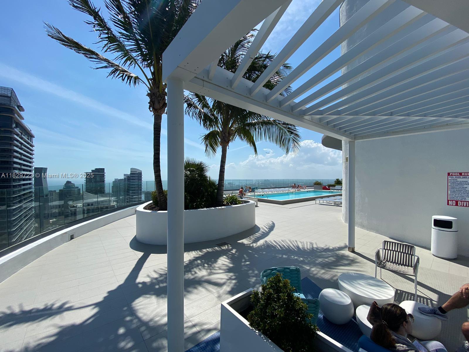 45 SW 9th St # 1706