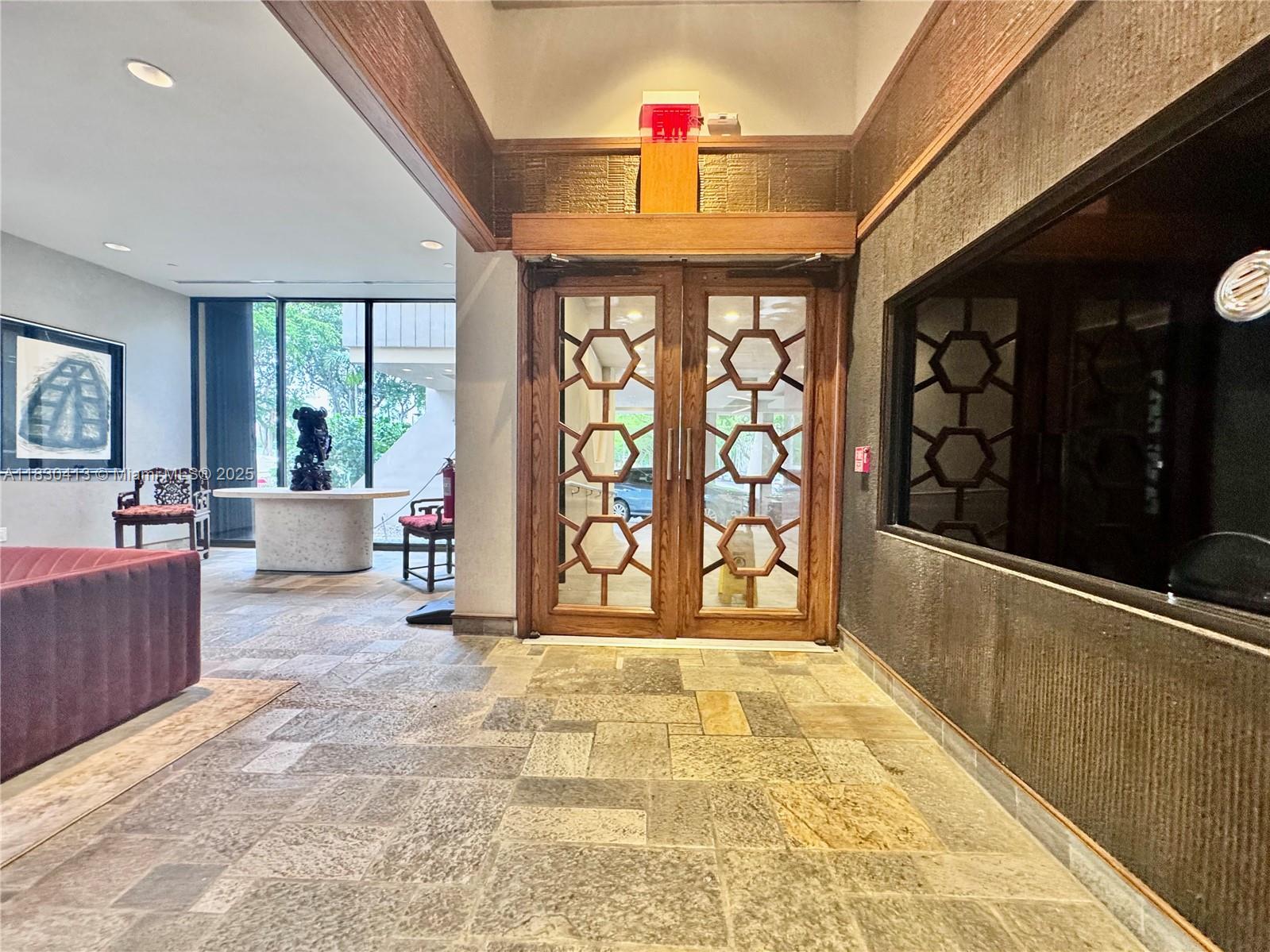 11113 Biscayne Blvd # 653