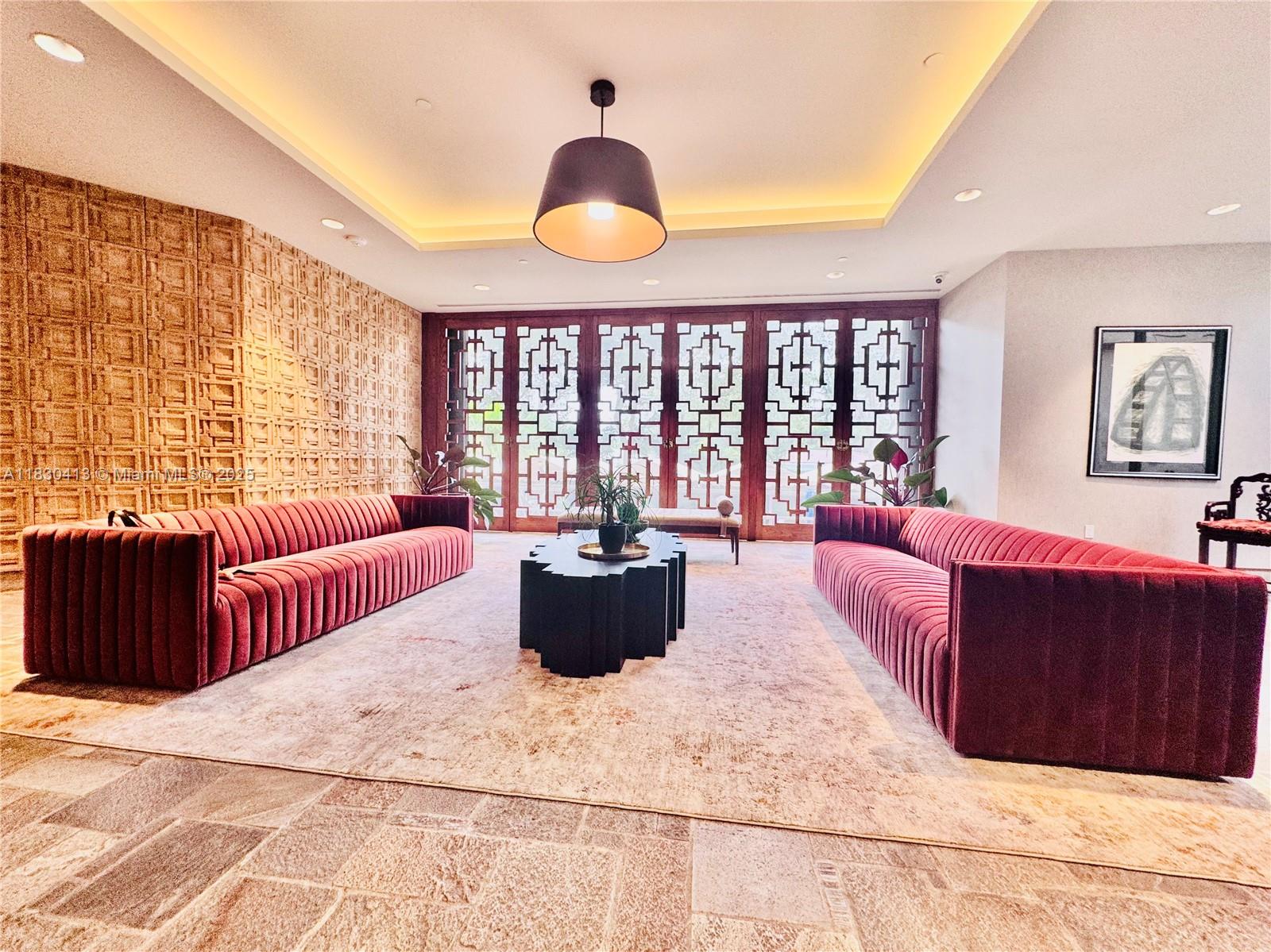 11113 Biscayne Blvd # 653