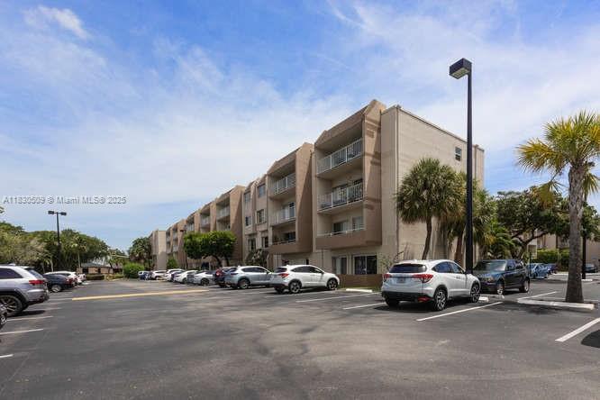 7725 SW 86th St # 313 Unit: A1-313