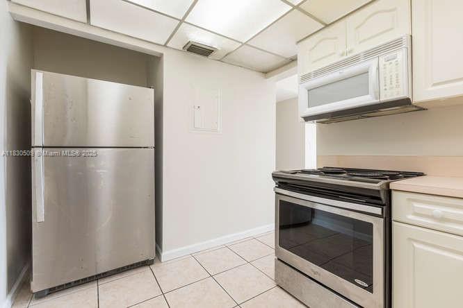 7725 SW 86th St # 313 Unit: A1-313
