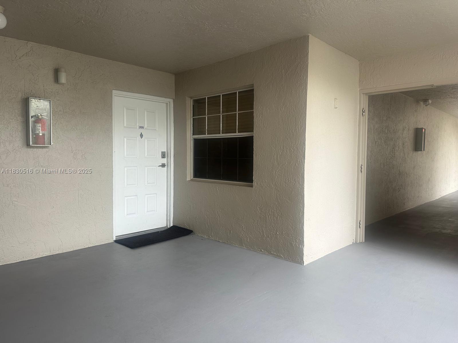 2841 N Oakland Forest Dr # 205