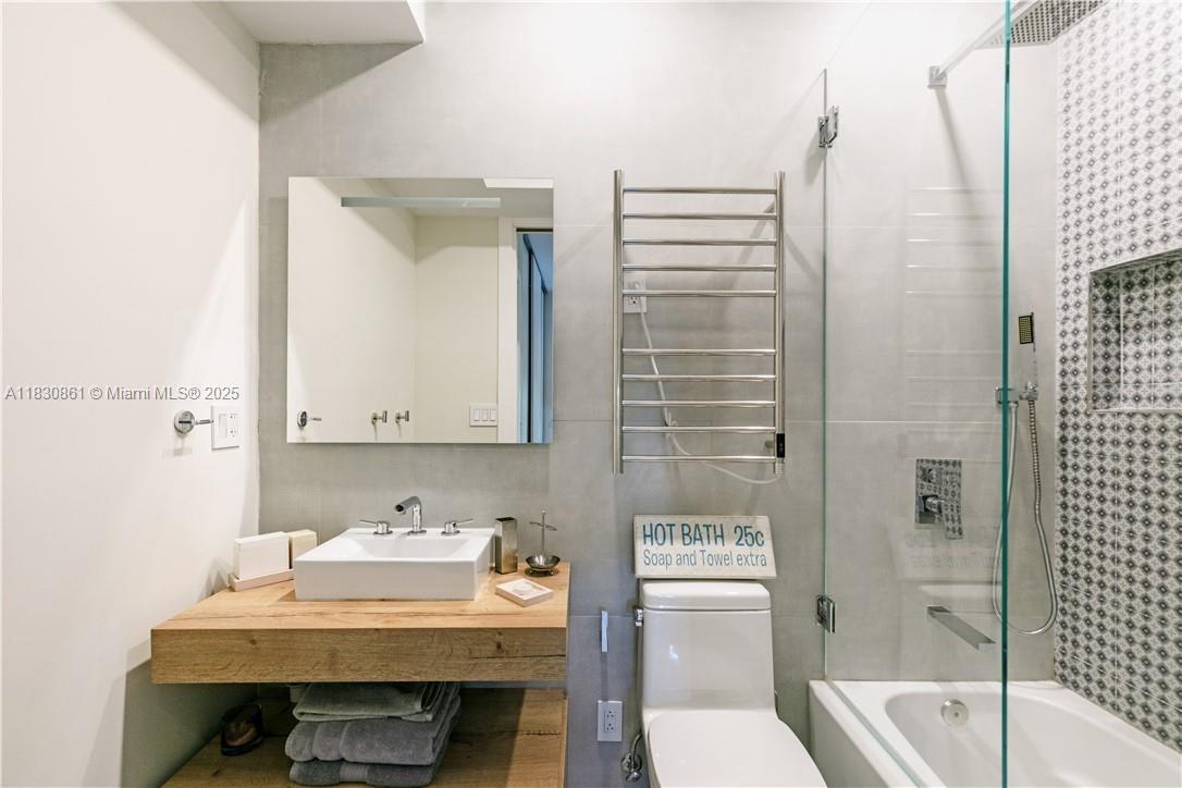 1320 N Biscayne Point Rd