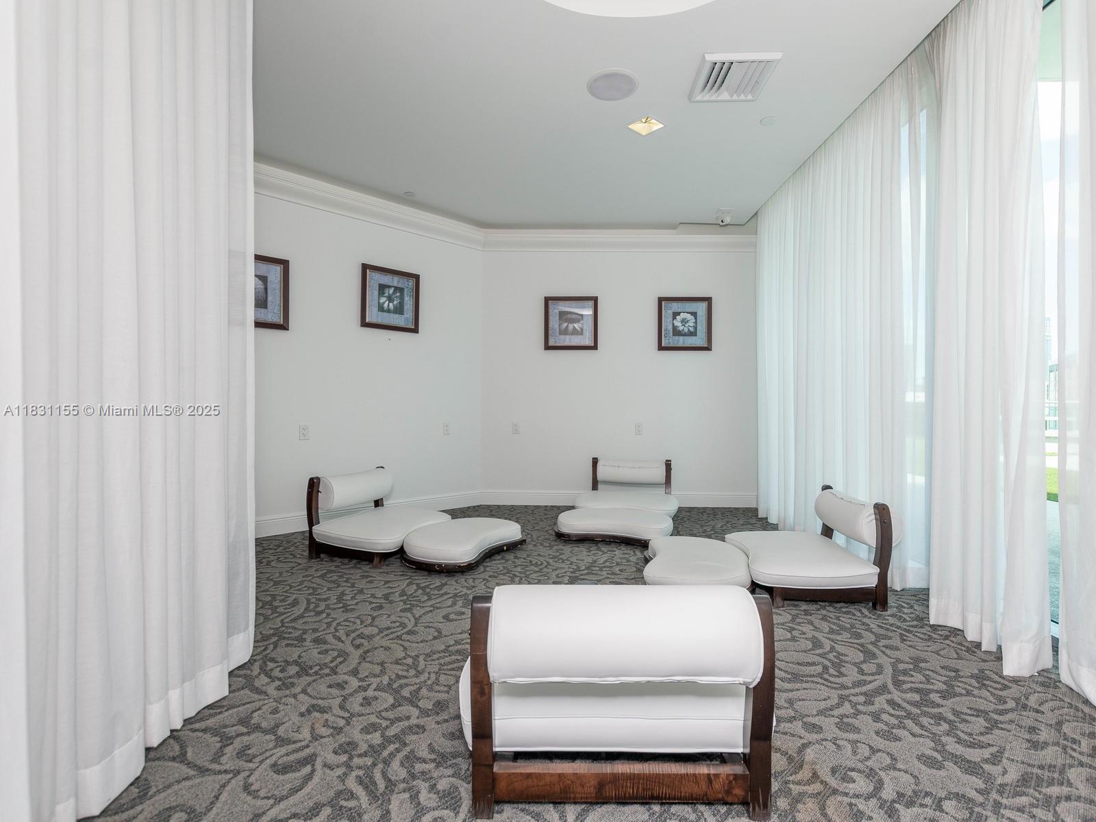 350 S Miami Ave Unit: 3302