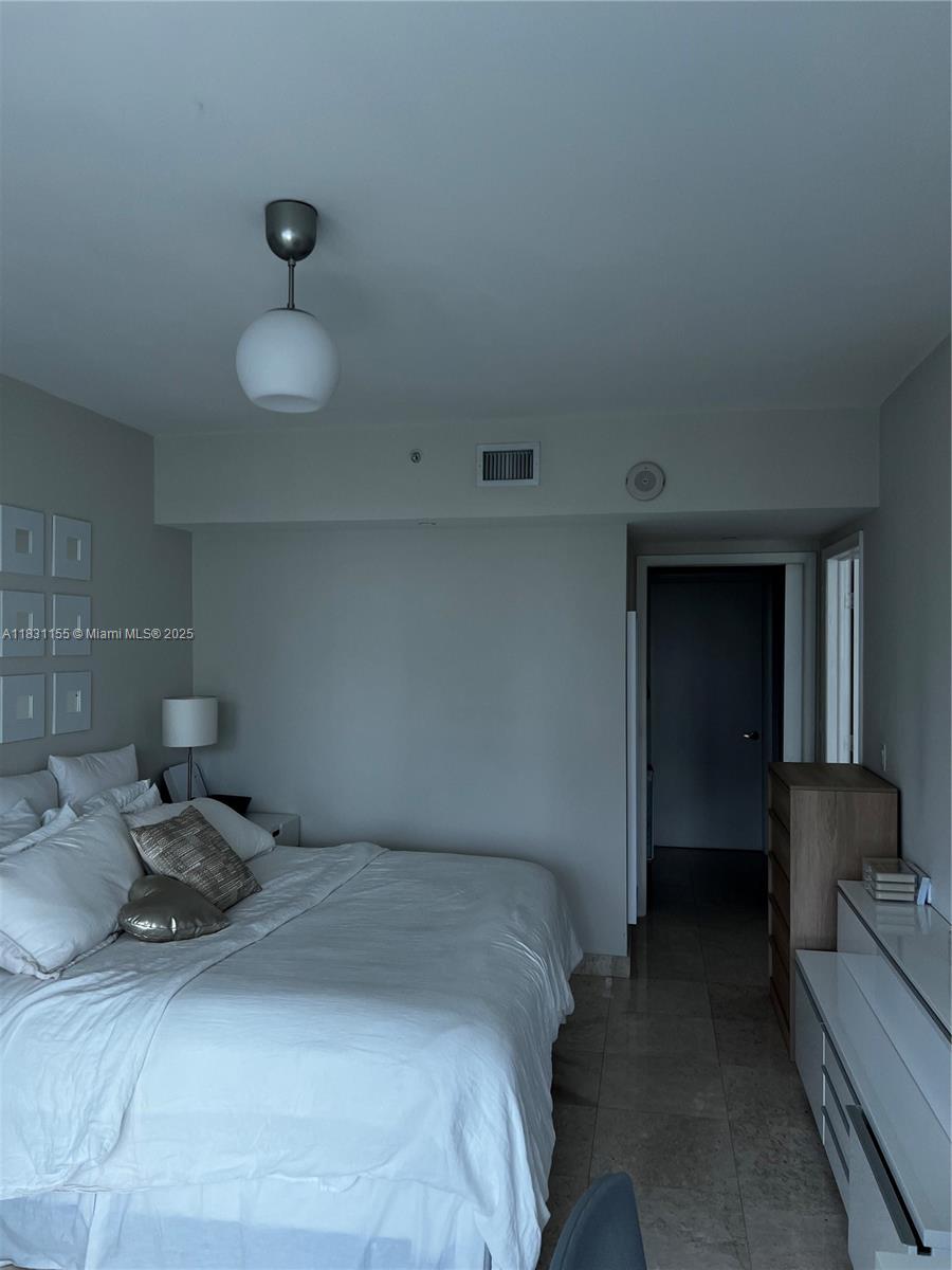 350 S Miami Ave Unit: 3302