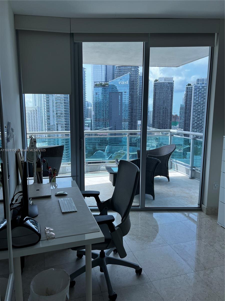 350 S Miami Ave Unit: 3302