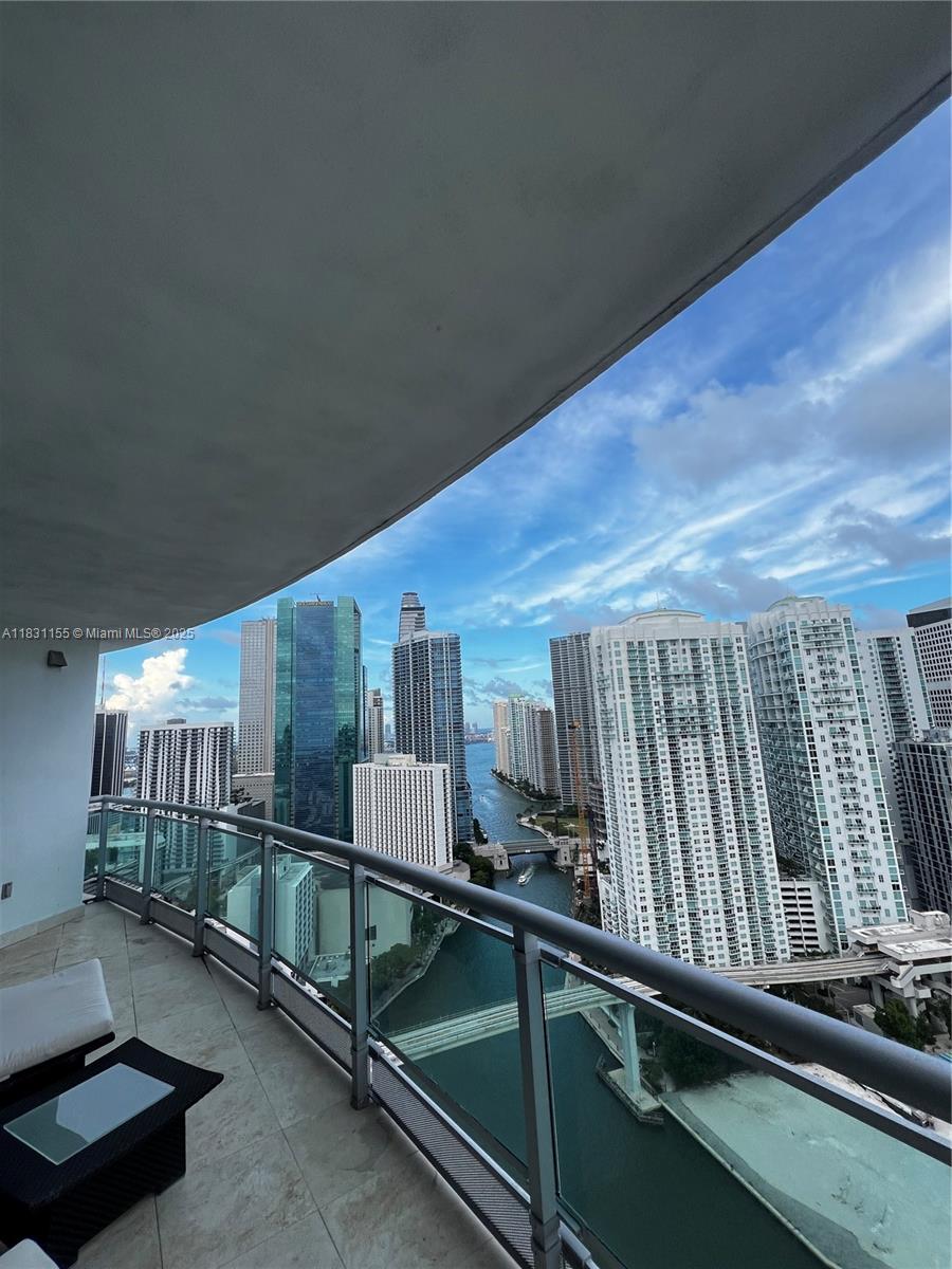 350 S Miami Ave Unit: 3302