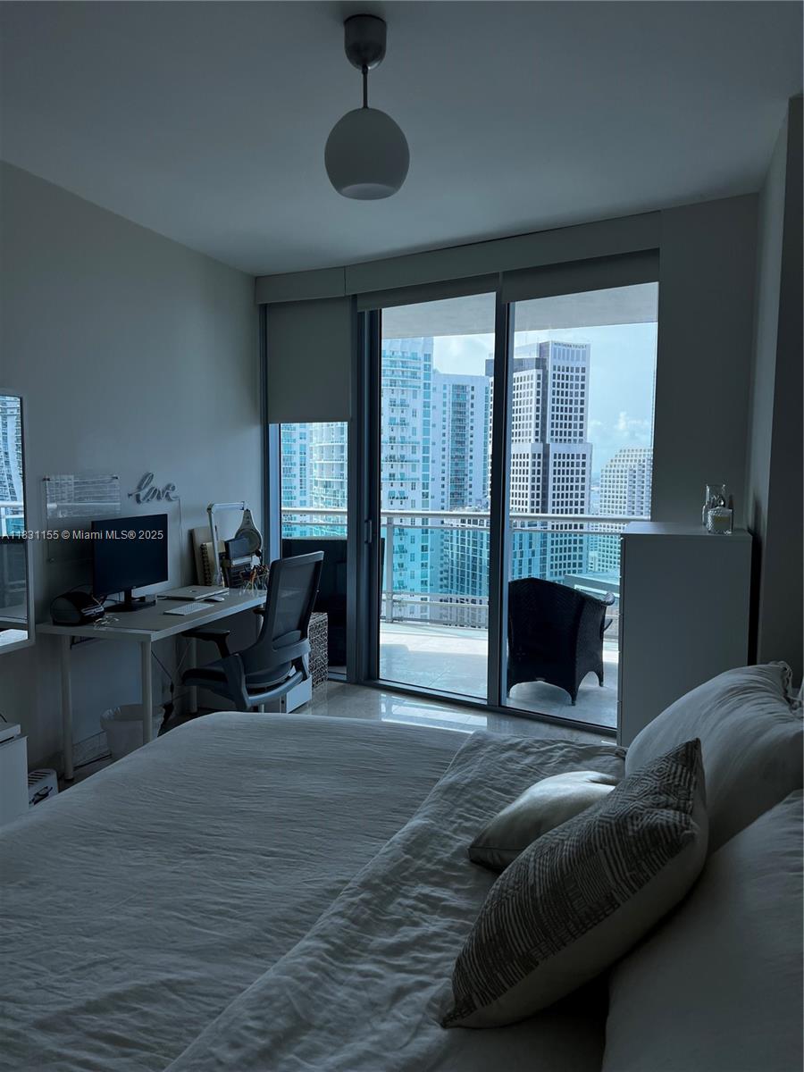 350 S Miami Ave Unit: 3302