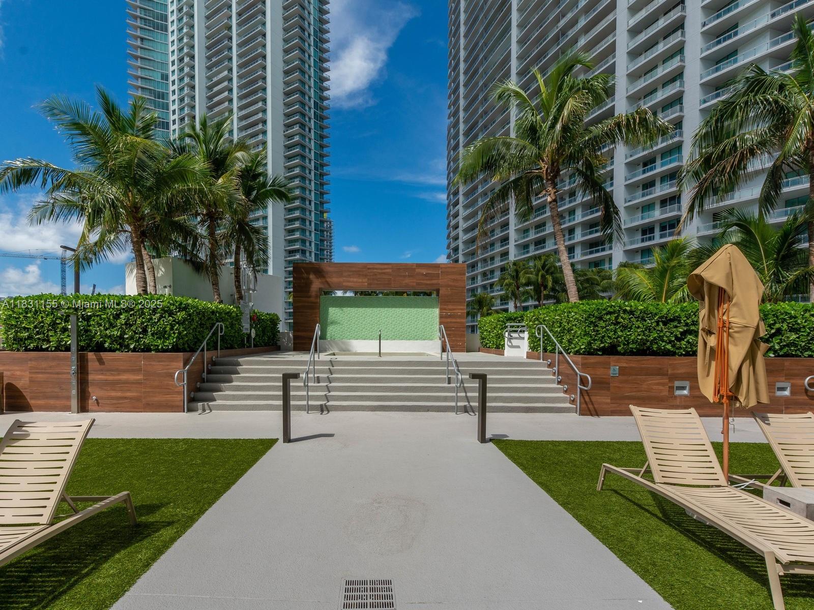 350 S Miami Ave Unit: 3302