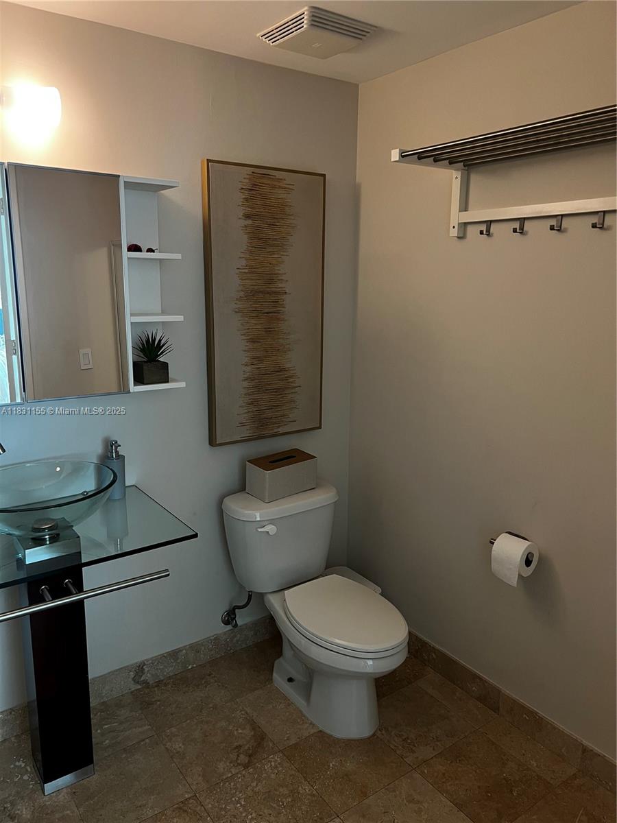 350 S Miami Ave Unit: 3302