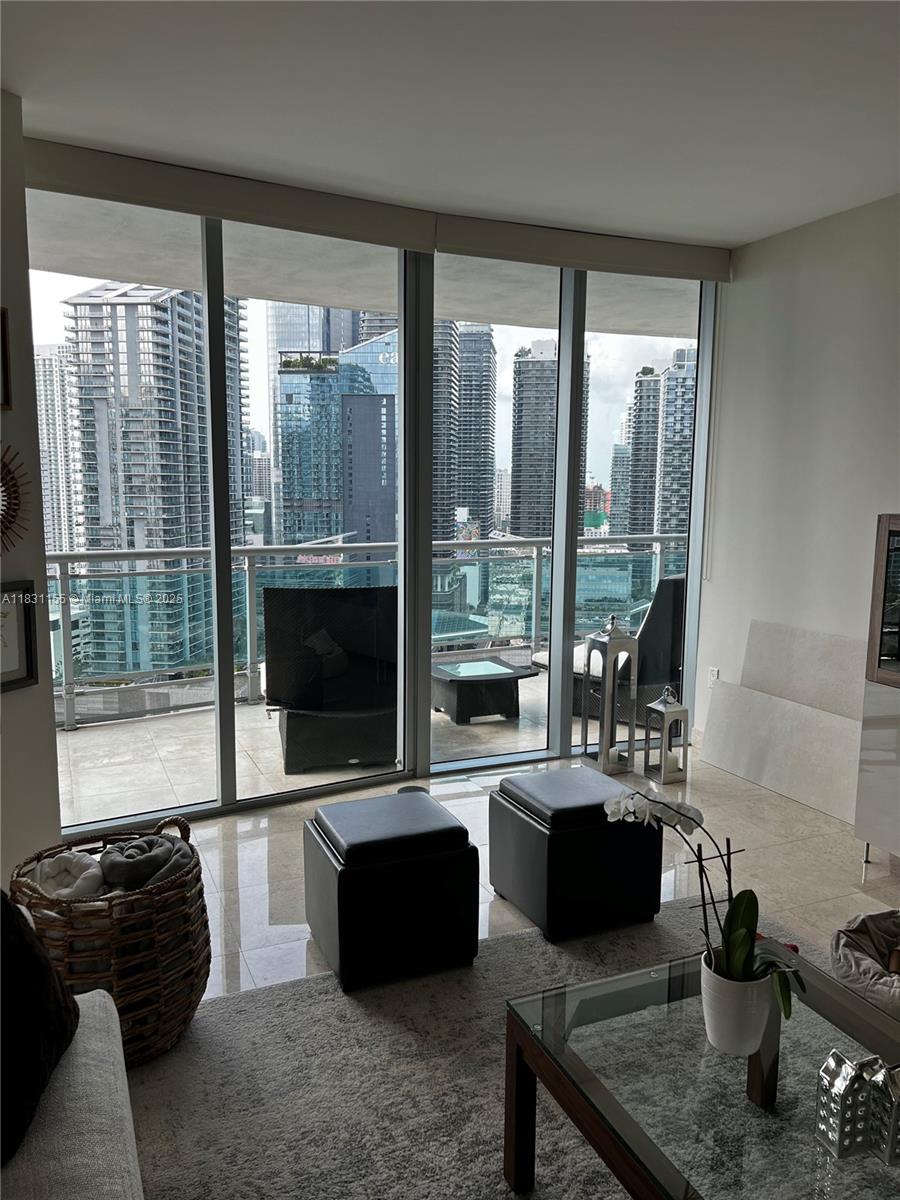 350 S Miami Ave Unit: 3302