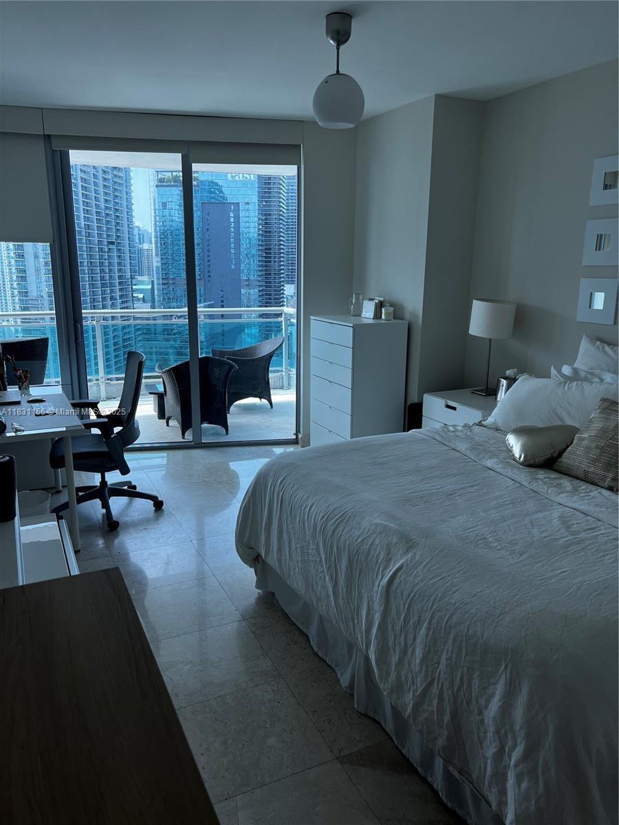 350 S Miami Ave Unit: 3302