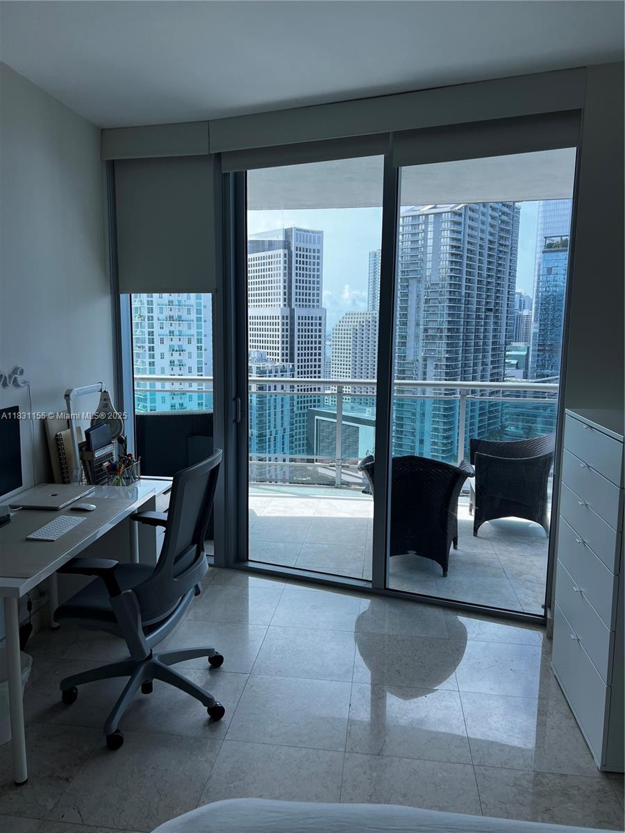 350 S Miami Ave Unit: 3302