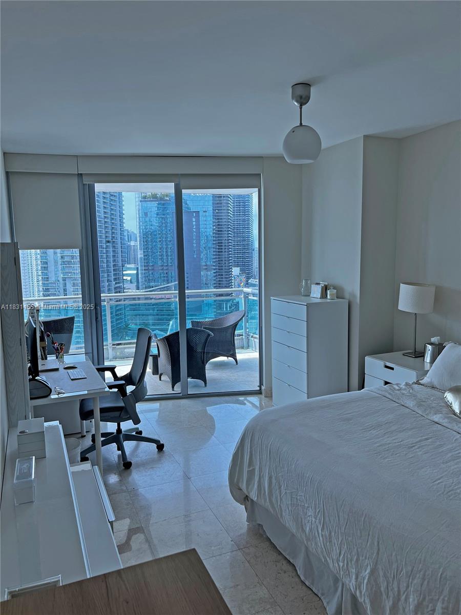 350 S Miami Ave Unit: 3302