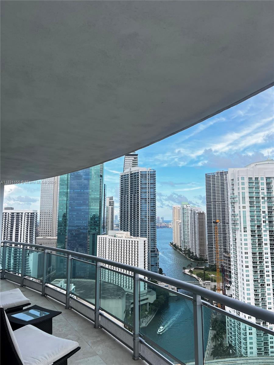 350 S Miami Ave Unit: 3302