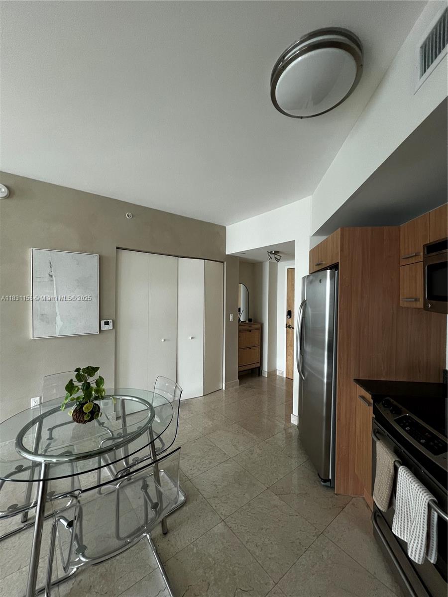 350 S Miami Ave Unit: 3302