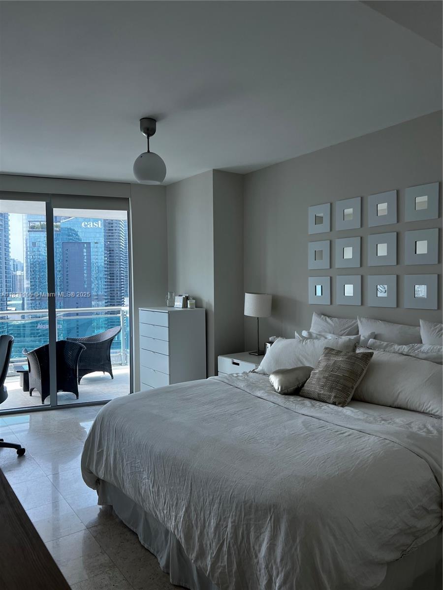350 S Miami Ave Unit: 3302