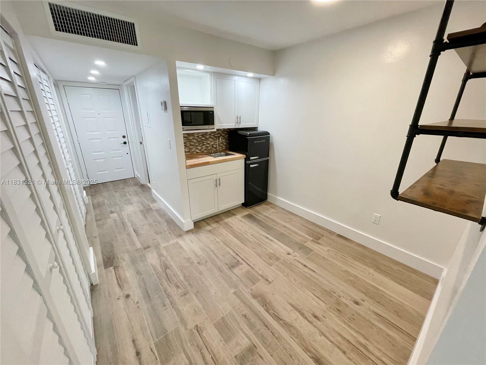 1280 S Alhambra Cir # 1111A