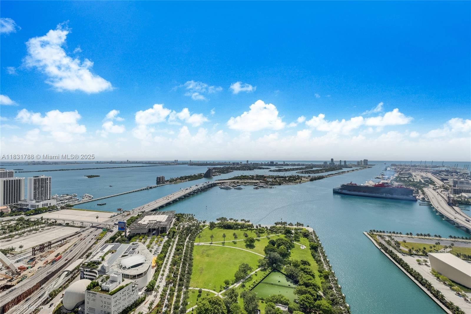 900 Biscayne Blvd # 5004