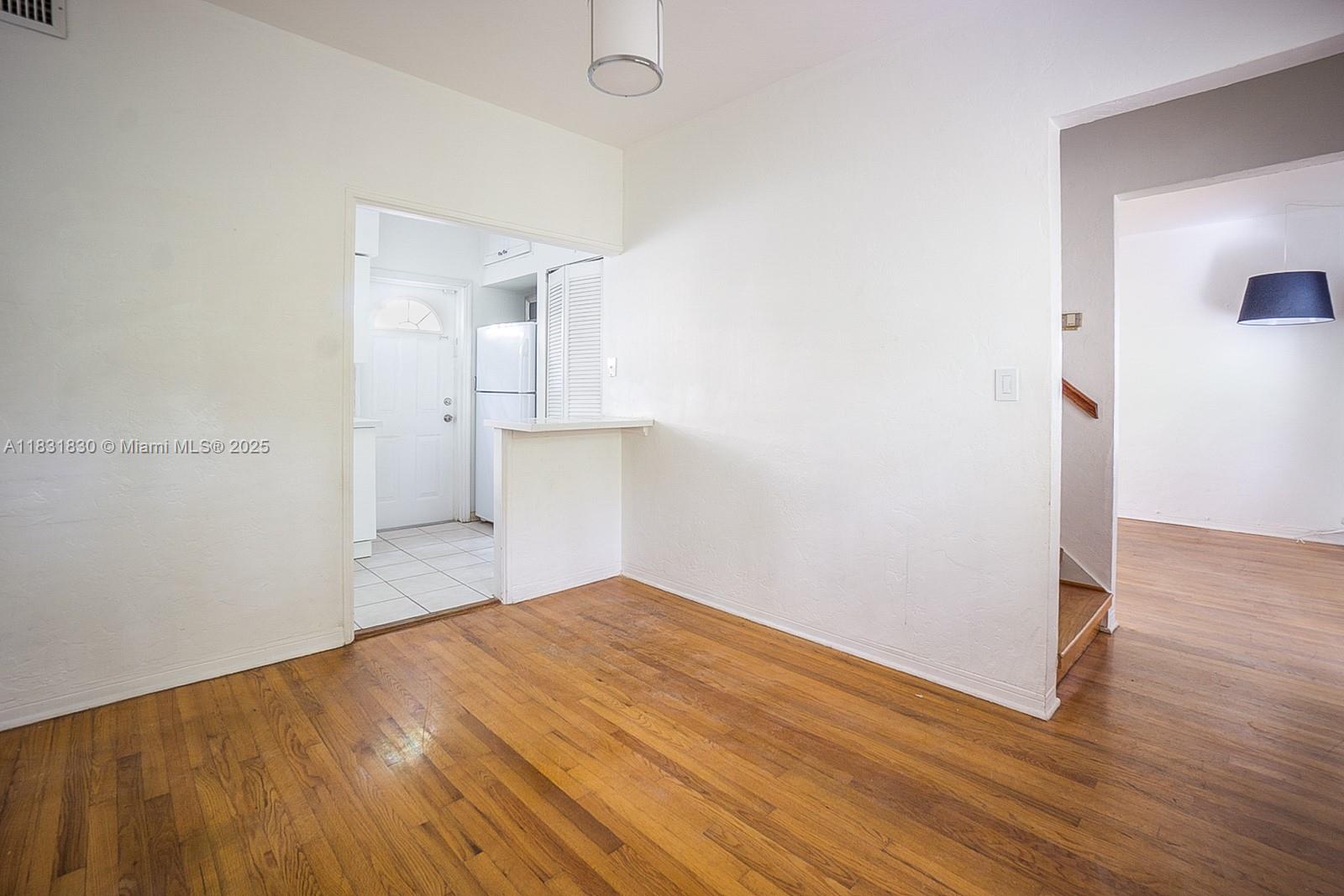 20 Alhambra Cir # 10