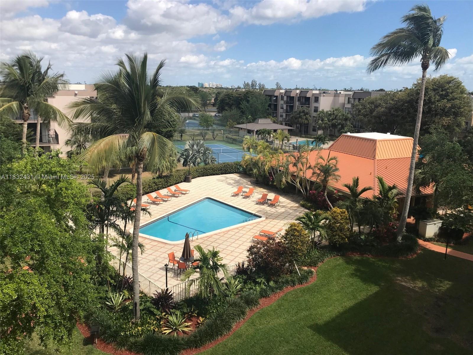 13120 SW 92 Ave # 319 Unit: B-319