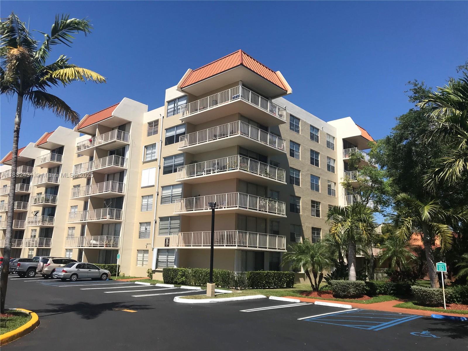 13120 SW 92 Ave # 319 Unit: B-319