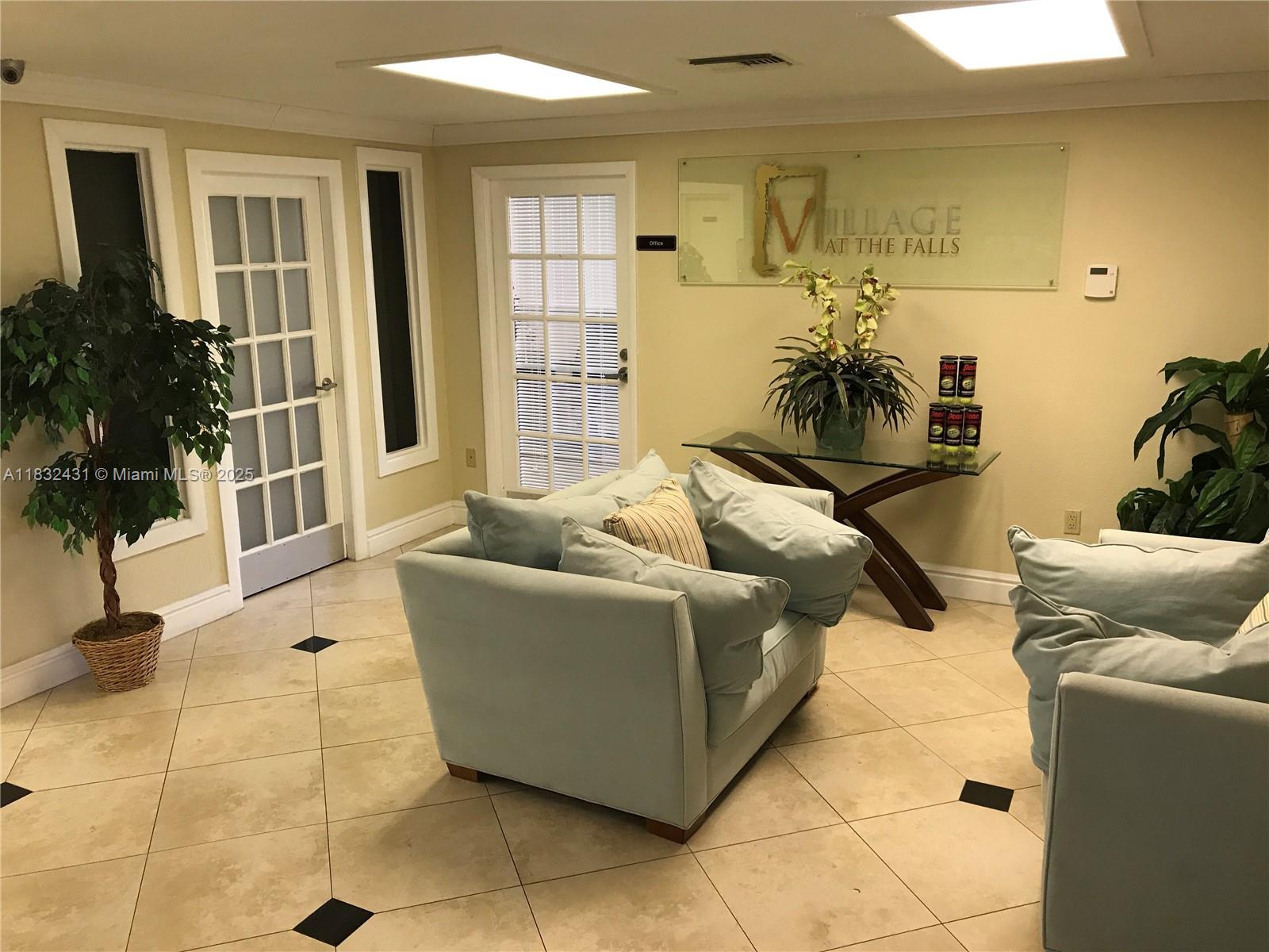 13120 SW 92 Ave # 319 Unit: B-319