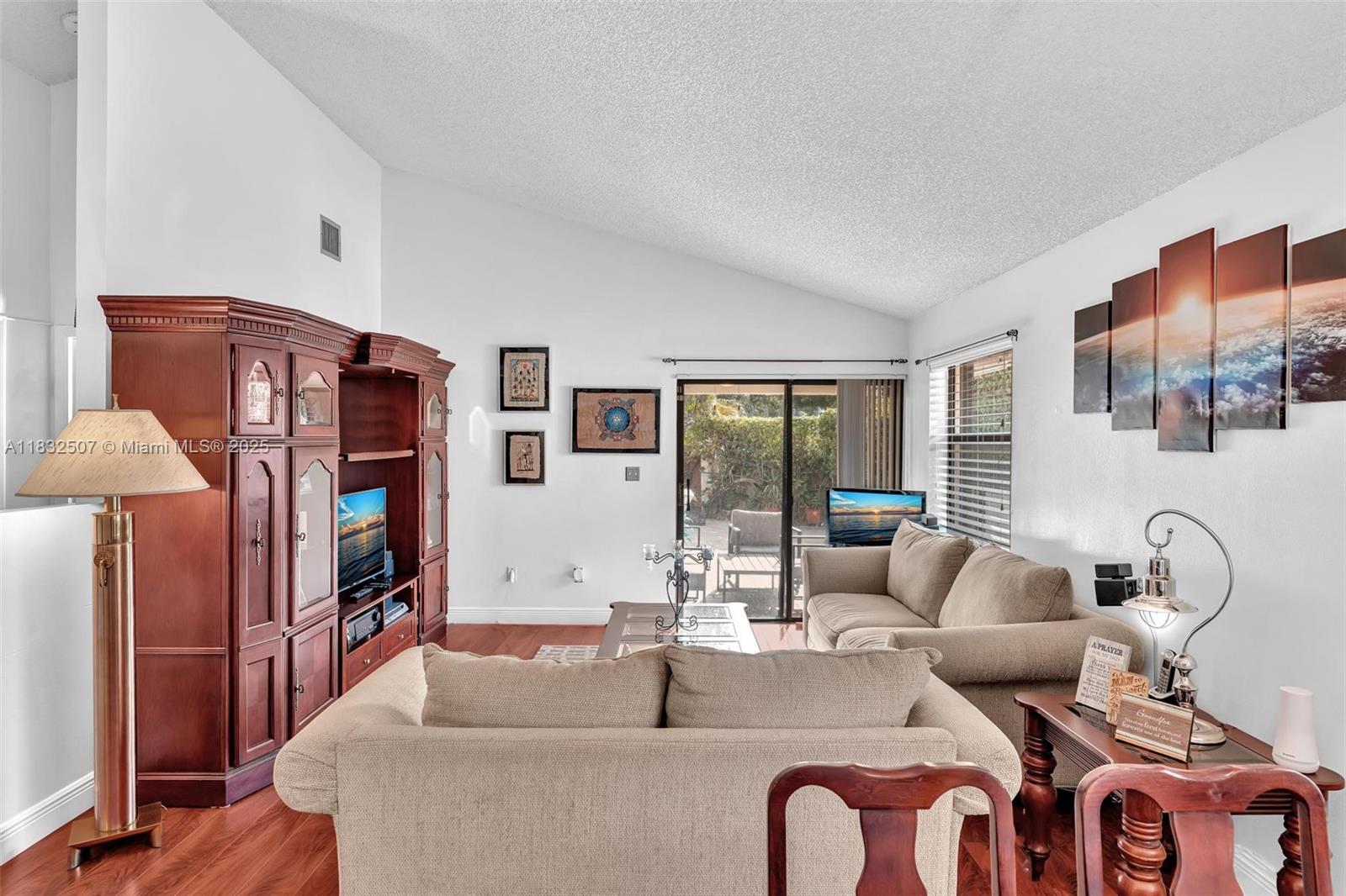 631 SW 113th Ave