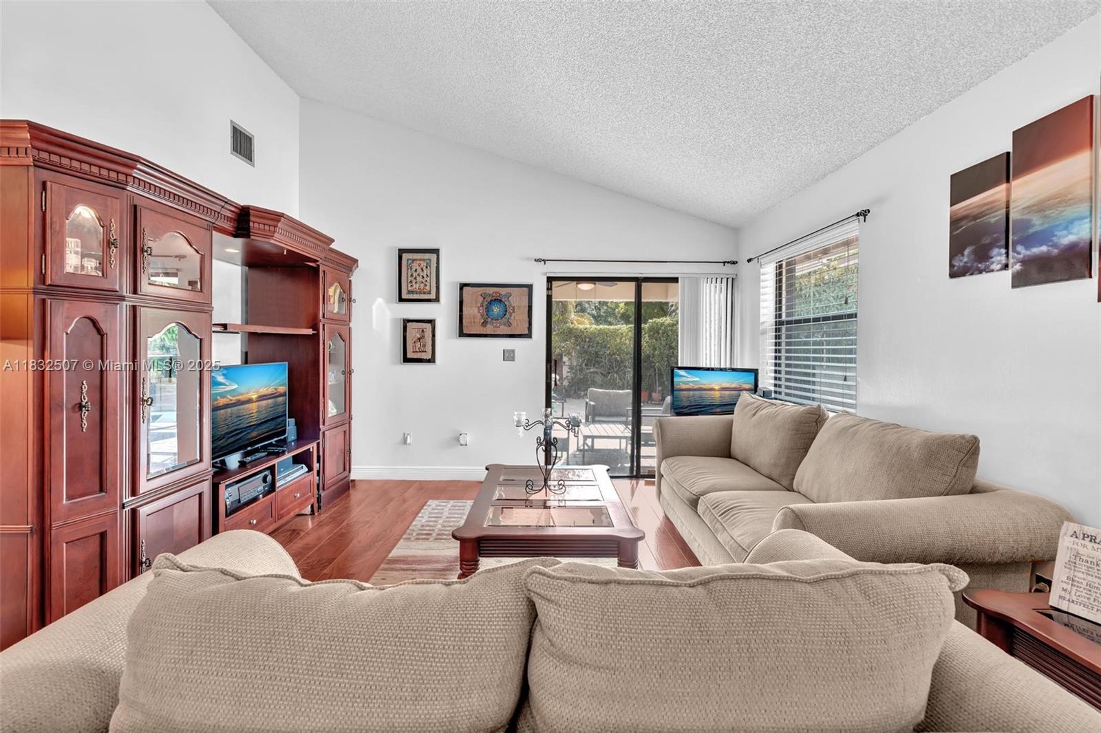 631 SW 113th Ave