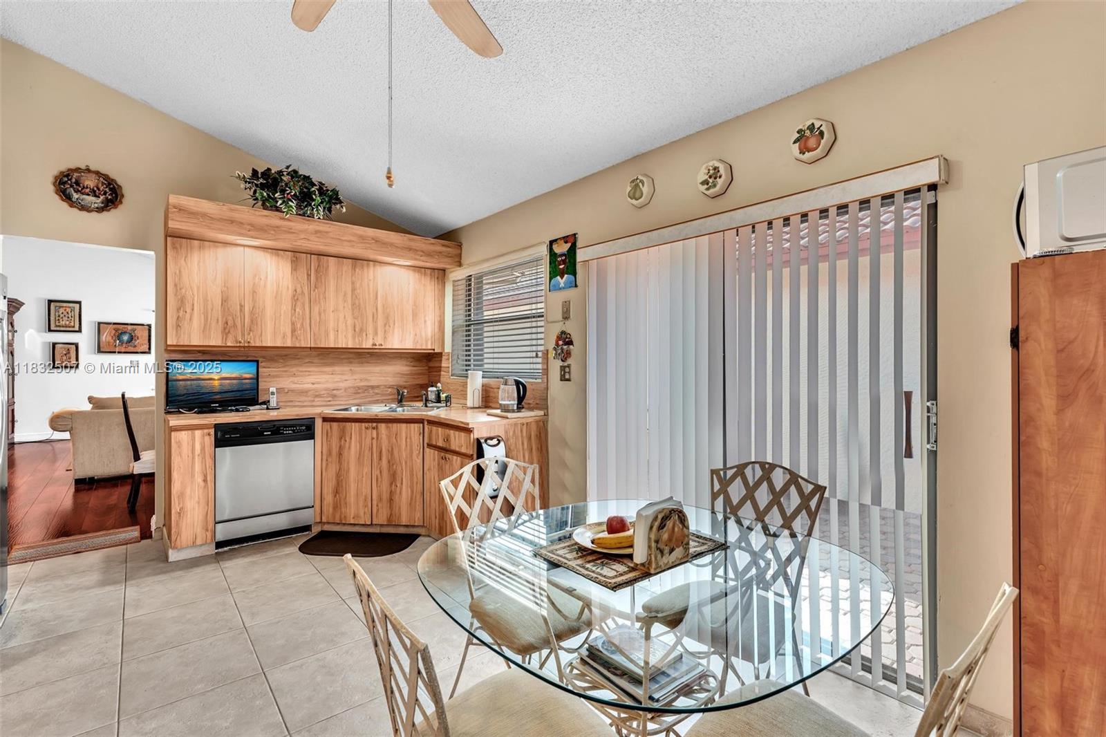 631 SW 113th Ave