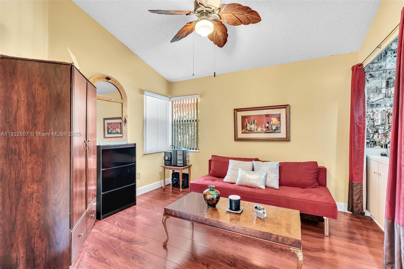 631 SW 113th Ave