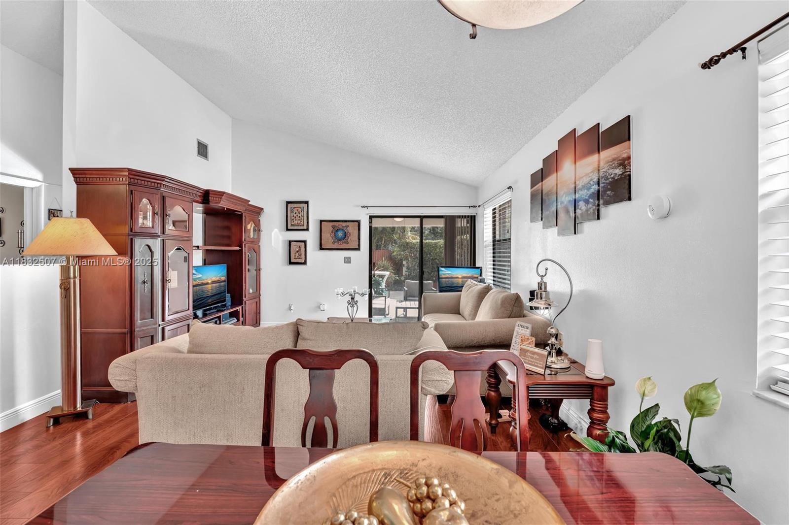 631 SW 113th Ave