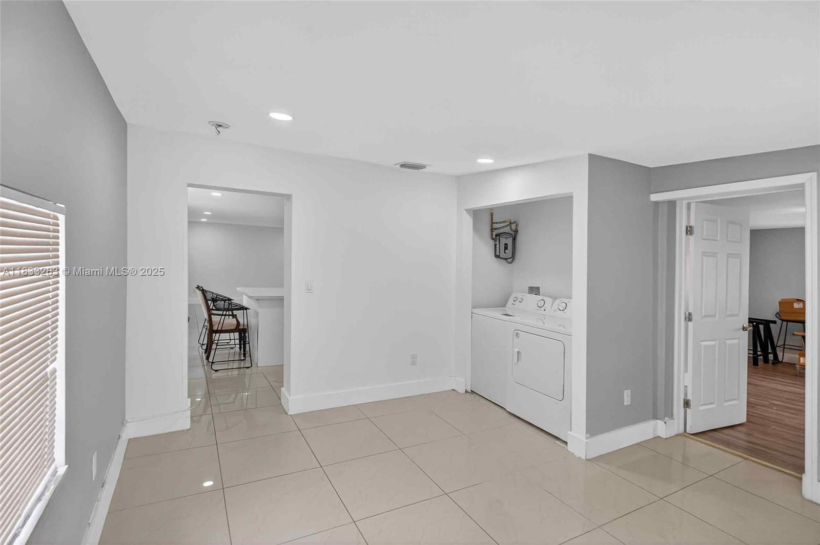 8224 NW 1st Pl