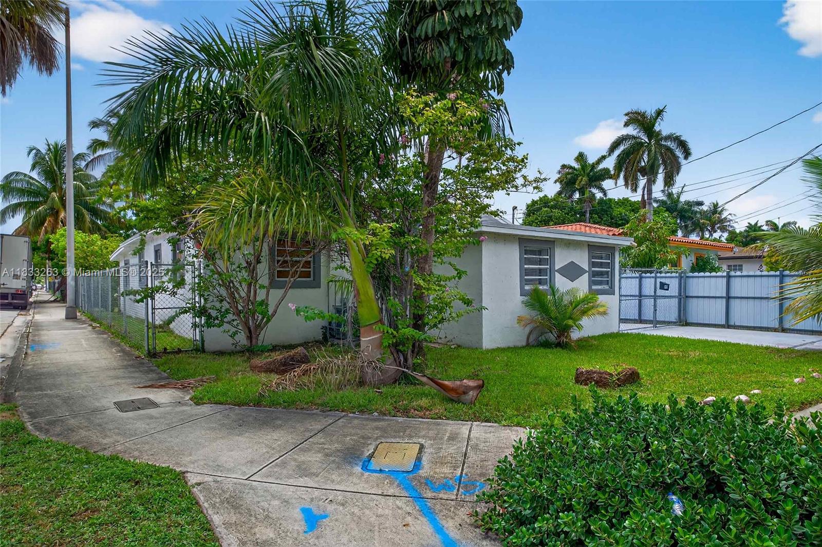 8224 NW 1st Pl