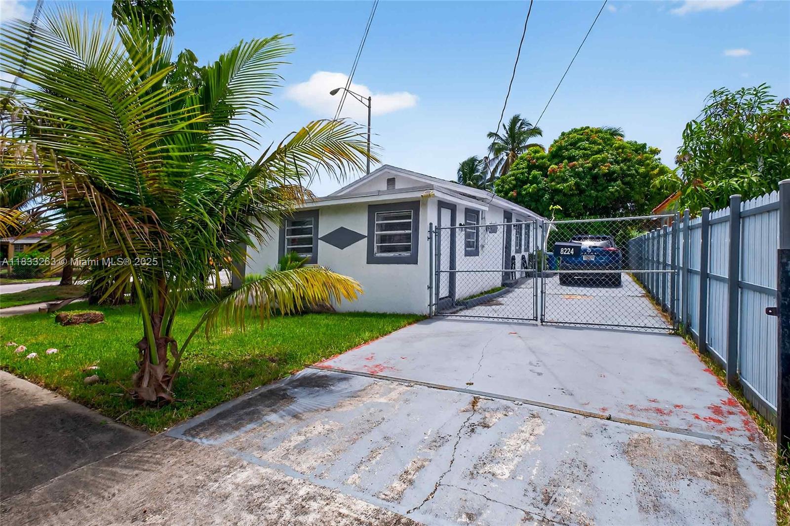 8224 NW 1st Pl