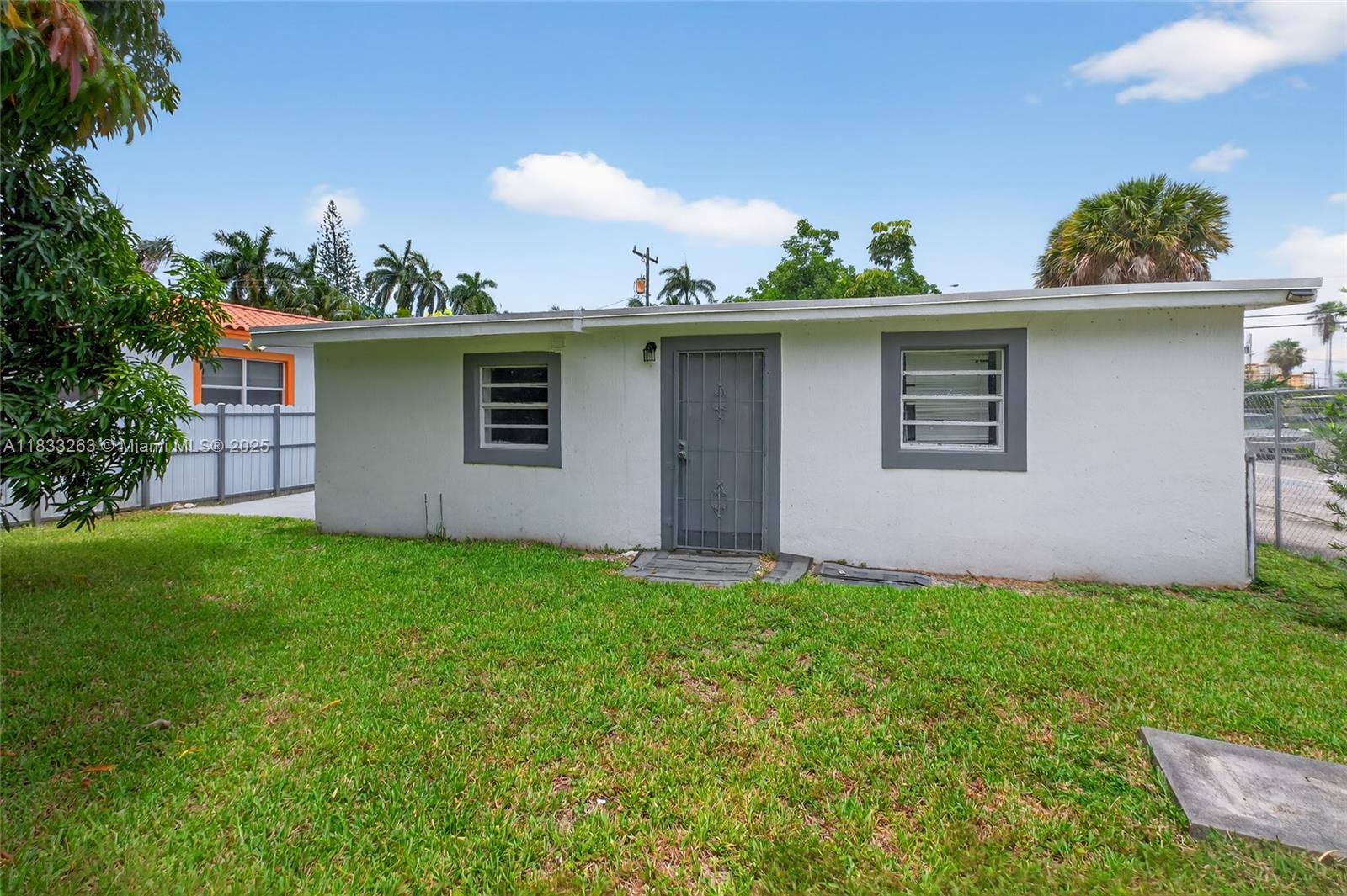 8224 NW 1st Pl