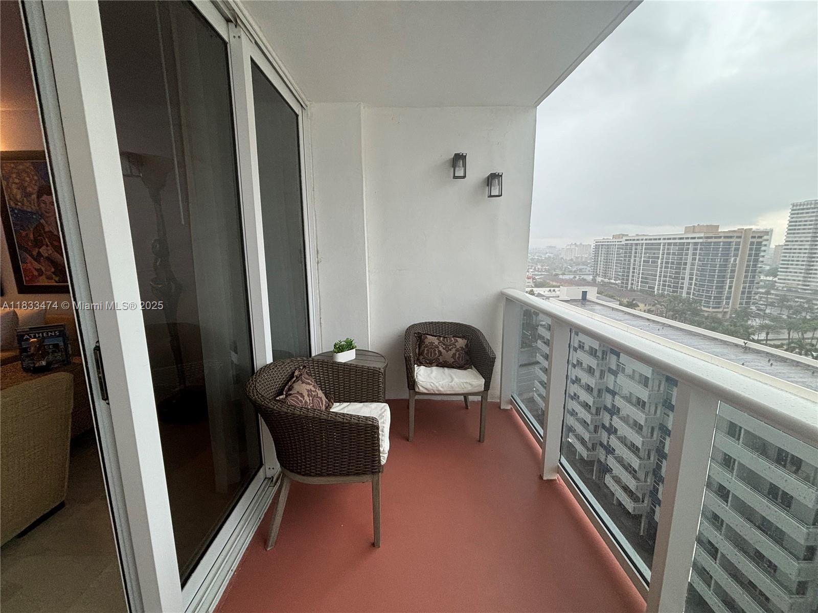 3140 S Ocean Dr # 1207