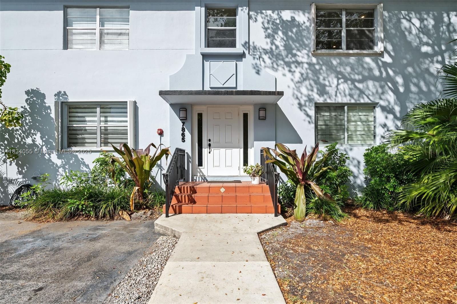 7865 SW 57th Ave # 48D