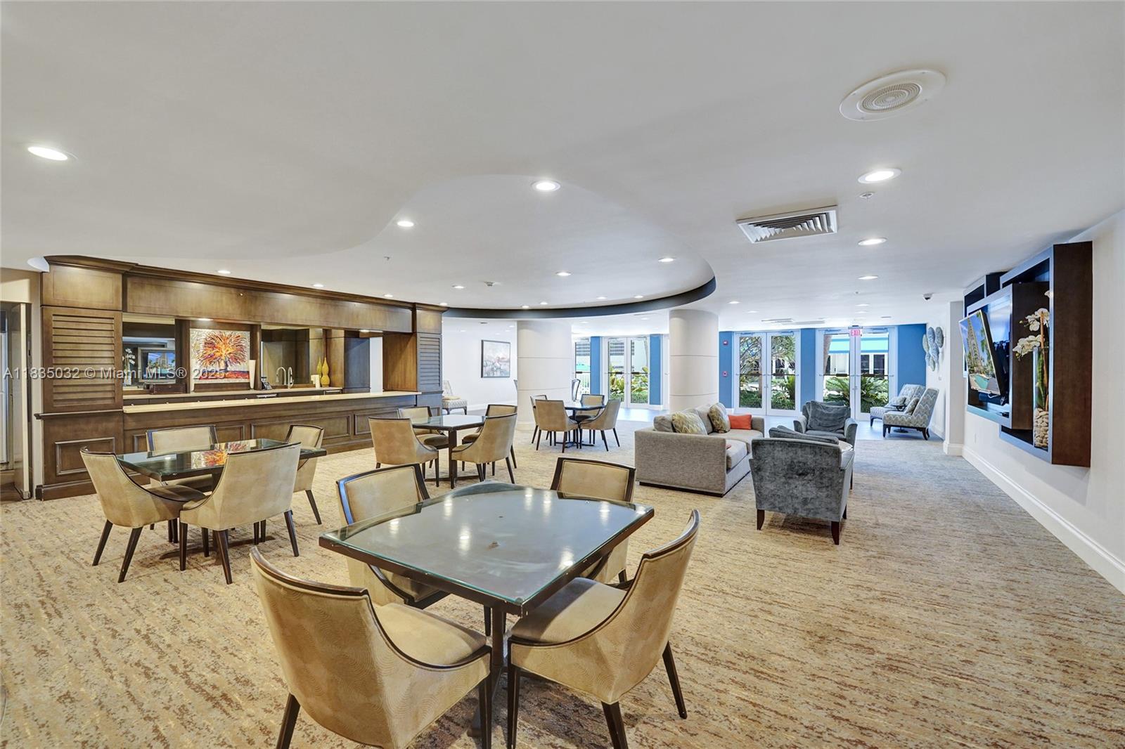 6051 N Ocean Dr # 404