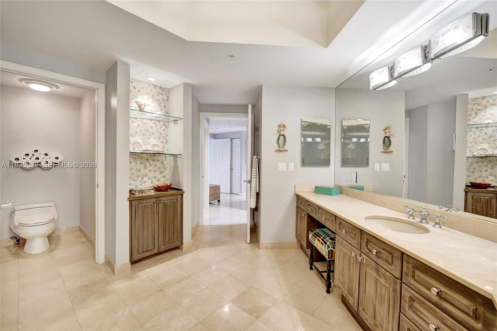 6051 N Ocean Dr # 404