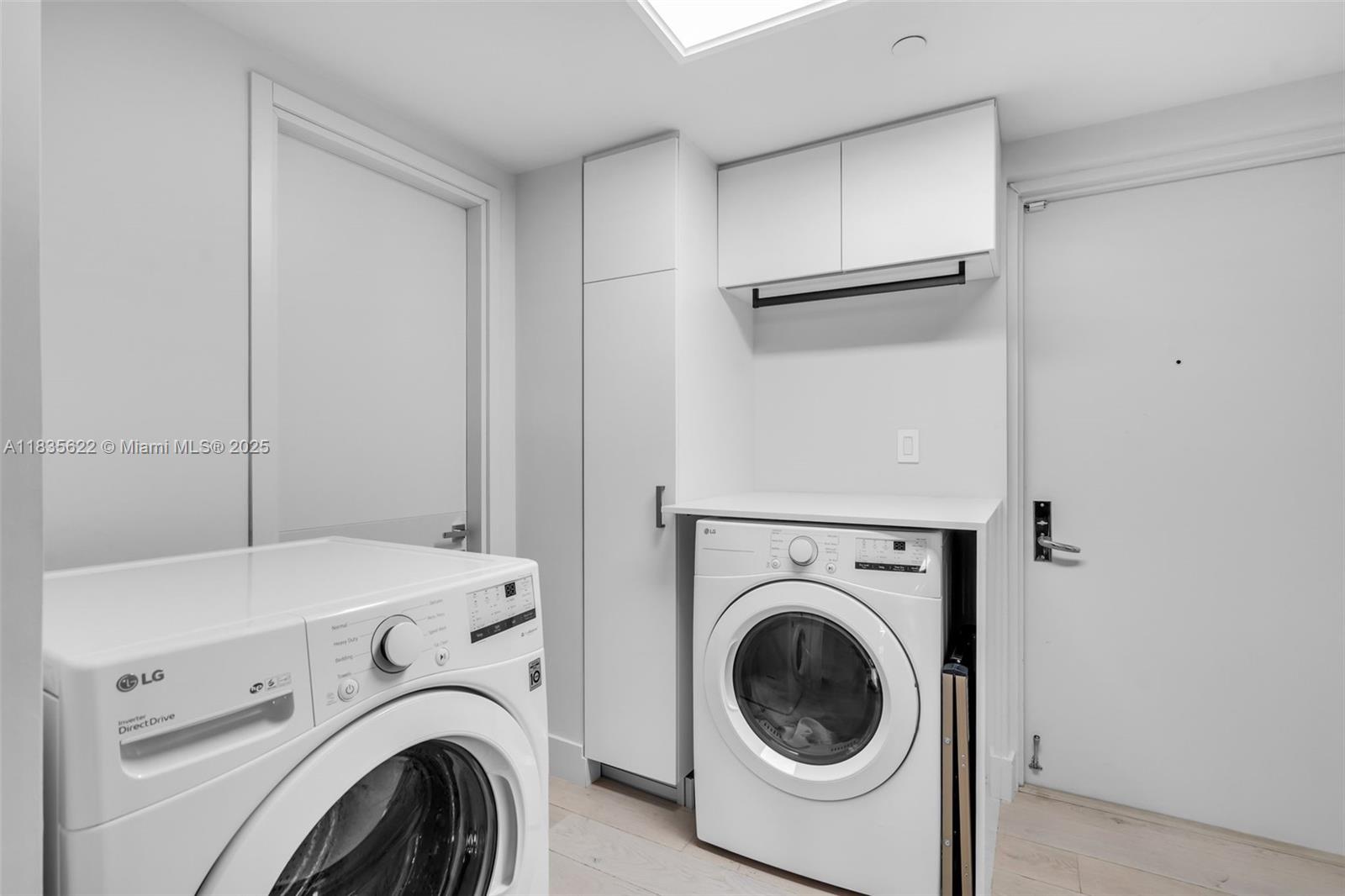 430 Grand Bay Dr # 608