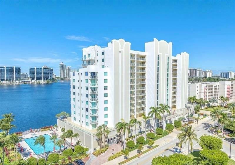 18100 N Bay Rd # 1108