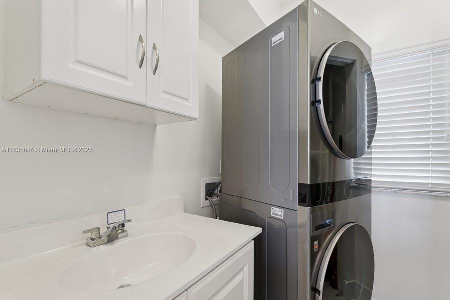 18100 N Bay Rd # 1108