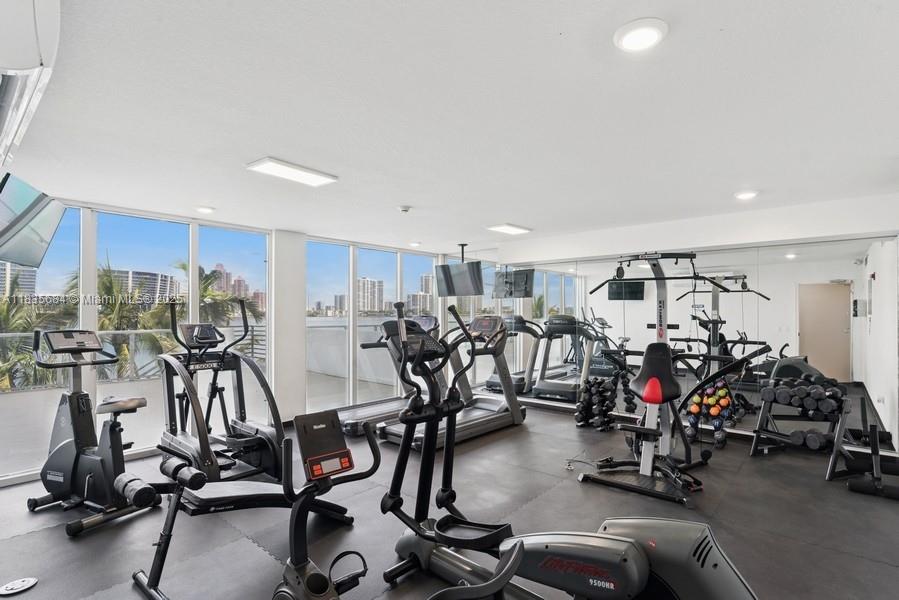 18100 N Bay Rd # 1108