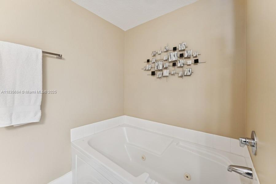 18100 N Bay Rd # 1108