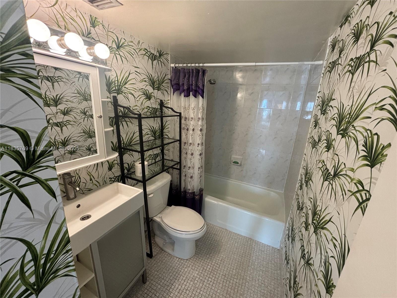 1000 Michigan Ave # 502