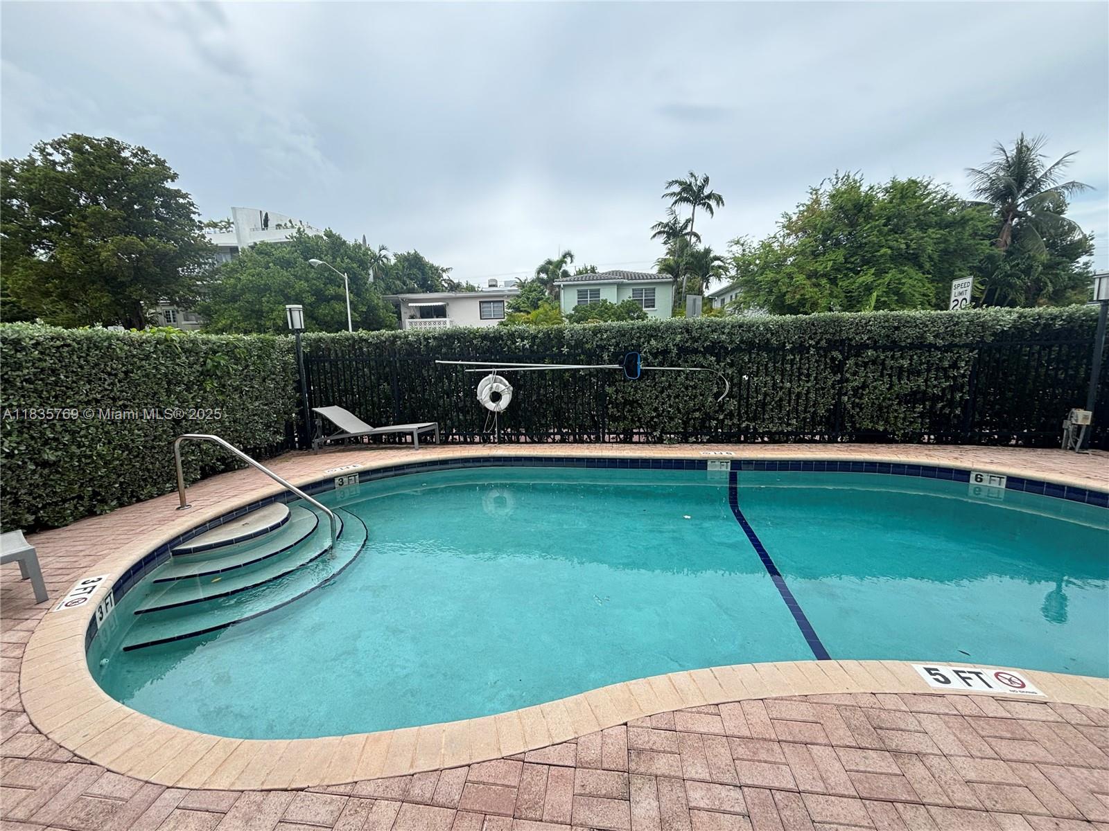 1000 Michigan Ave # 502