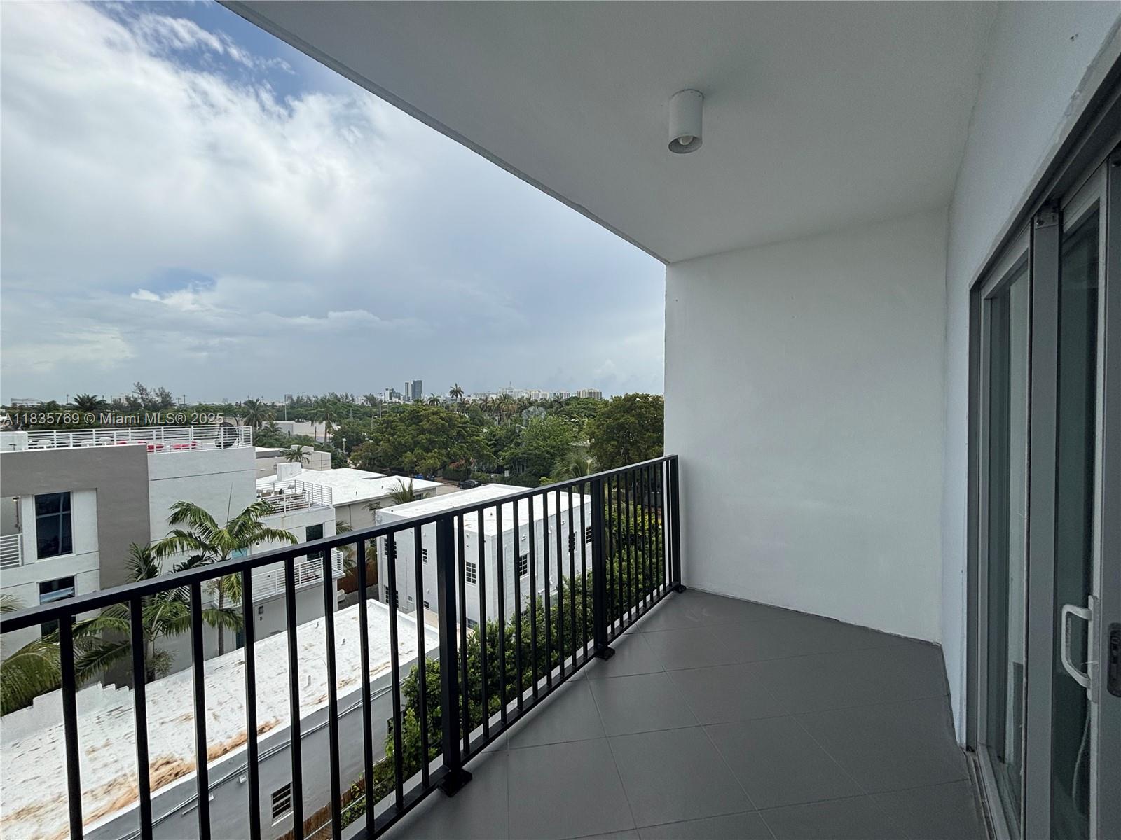 1000 Michigan Ave # 502