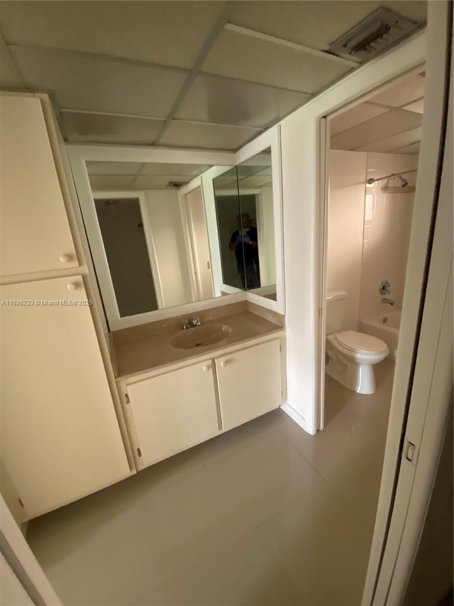 8015 SW 107th Ave # 209